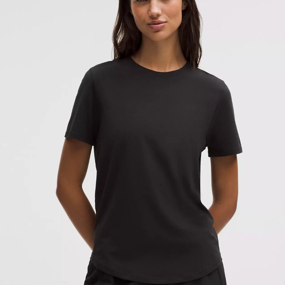 Lululemon Love Crewneck T-Shirt - Size 14 - Black